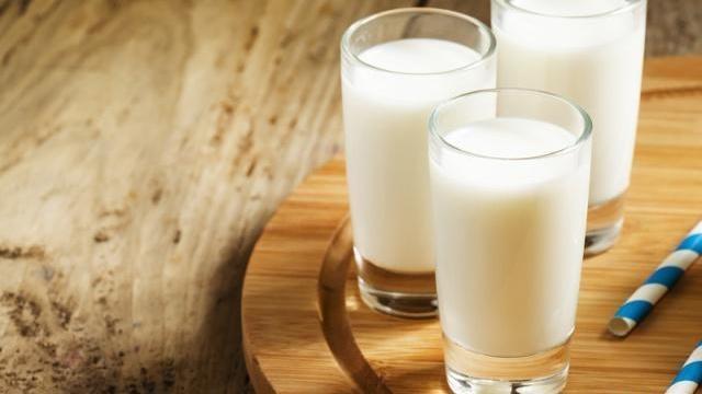 酸奶|喝酸奶好处多，这3个时间是喝酸奶的最佳时间，看看你喝对了吗？
