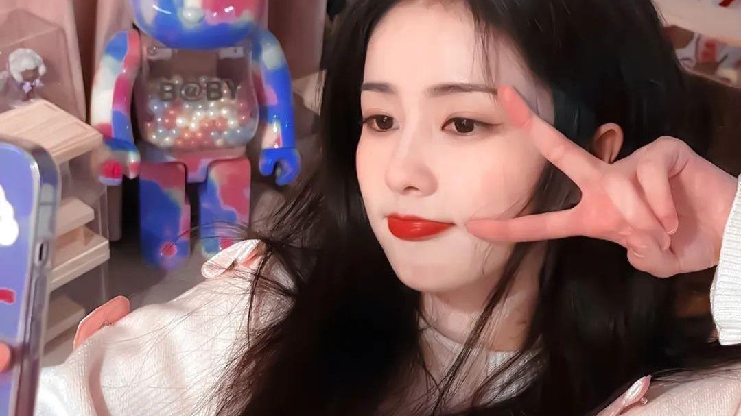 白梦妍|小八卦，胡歌，白鹿，陈赫，薛之谦