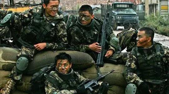 士兵突击|士兵突击：吴哲高学历，且拥有实战经验，有无希望晋升为少将？