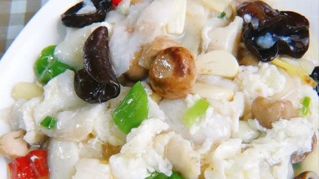 江苏省|江苏三线城市的家常菜馆，6张桌子年挣80万，4个人从早到晚忙不停