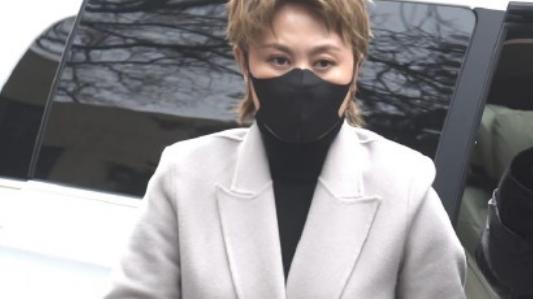 春晚|2022央视春晚第二次联排，张小斐马丽大衣酷炫，宋茜黄衣抢镜