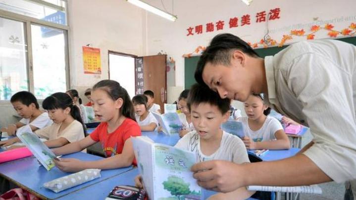 00后|教师行业“阴盛阳衰”？为何男老师越来越少，而女老师越来越多！