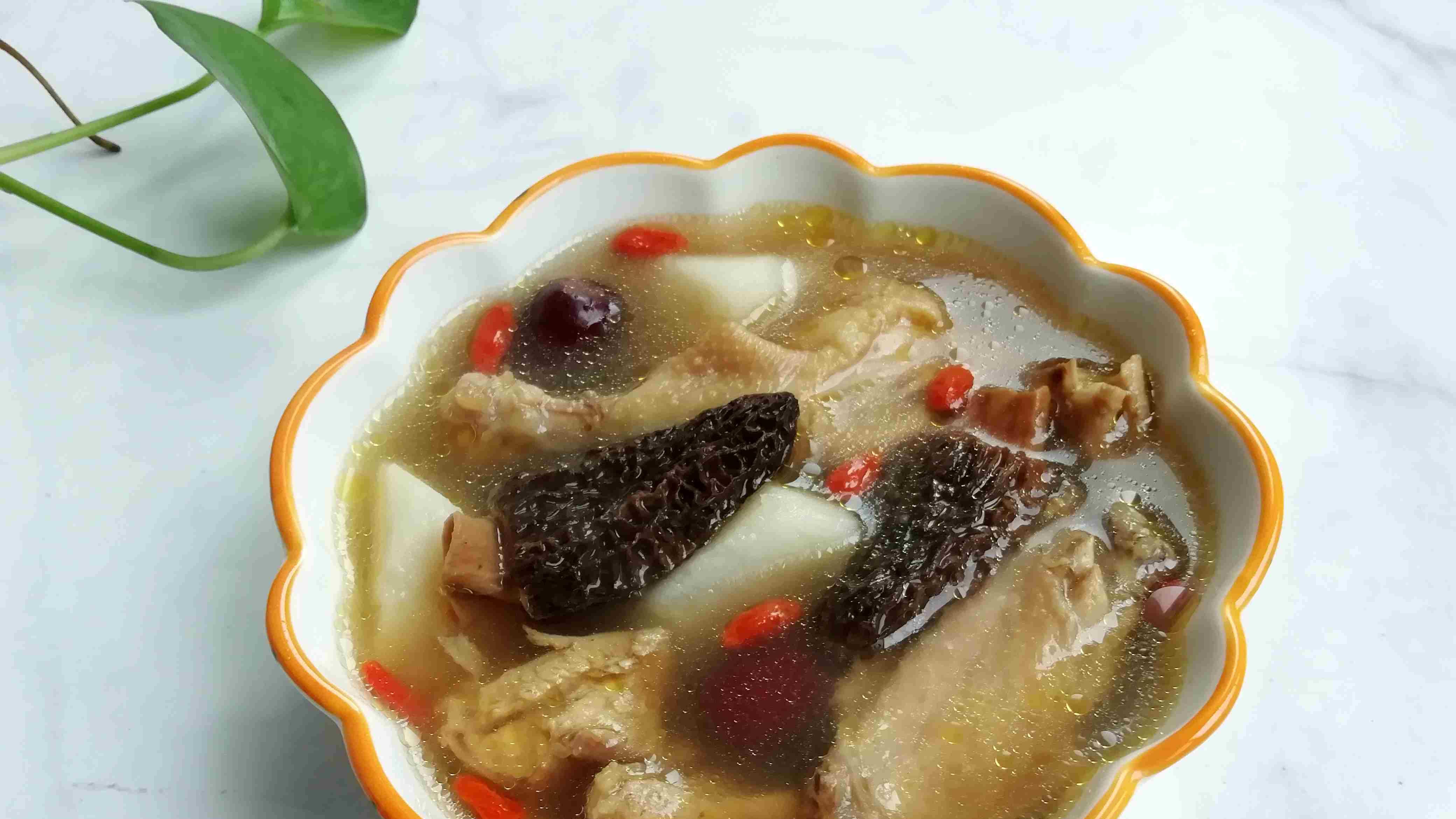 入春后，喝汤最养人，这6道汤要多喝，去春燥养脾胃，早喝早受益