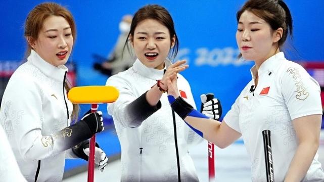 中国队|终于赢了！中国女子冰壶队战胜冬奥卫冕冠军，垒次调整获奇效！