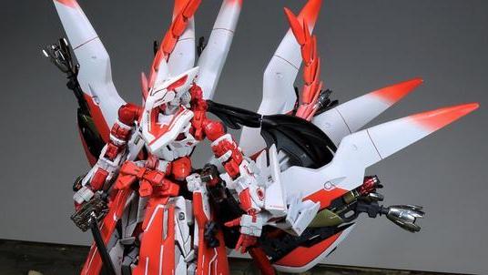 模型|九尾狐异端高达模型