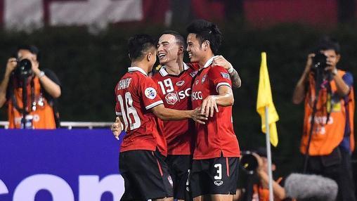 鹿岛鹿角|广岛三箭主场并不算太出色！鹿岛鹿角是目前日职联表现最好球队！