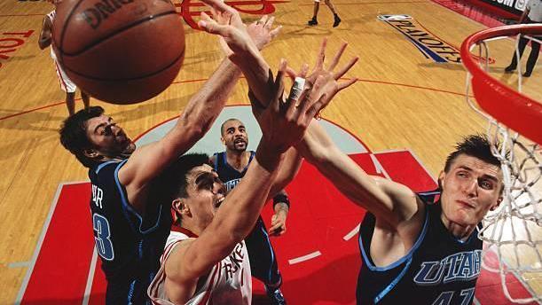 姚明|姚明在NBA八年，常规赛和季后赛各项单场纪录都是多少？