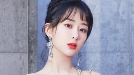 杨紫|30岁杨紫翻车？粉丝回踩喊话，别再动脸装小孩，网友：说的没错