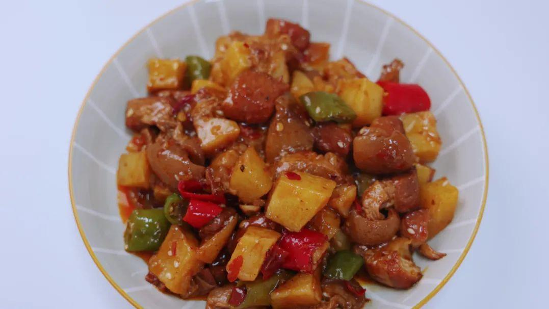 血糖|糖友吃完降糖药以后，哪些食物最好不要吃？这3种食物建议避开