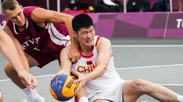 那不勒斯|胡金秋妻子正式发声，手术前一番话让人泪目，难怪杜锋亲自回应