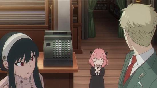 间谍过家家|《间谍过家家》27岁单身间谍是歧视，我还不会写轮眼，正常吗？