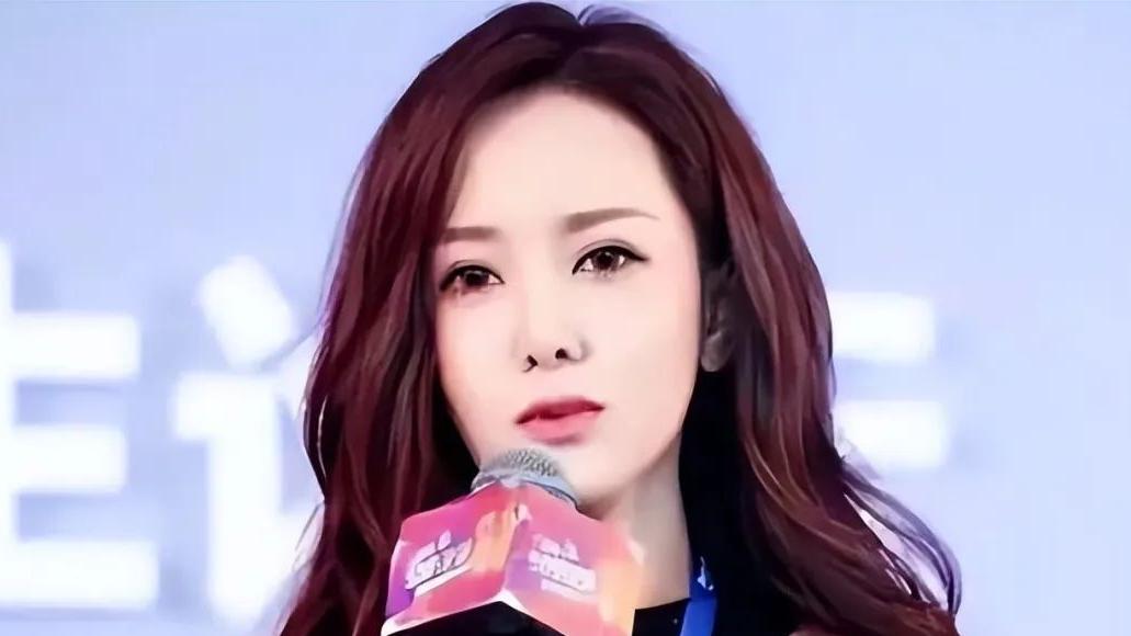 安倍晋三|替安倍洗白的女评论员曾颖选择轻生！本人正在医院抢救中