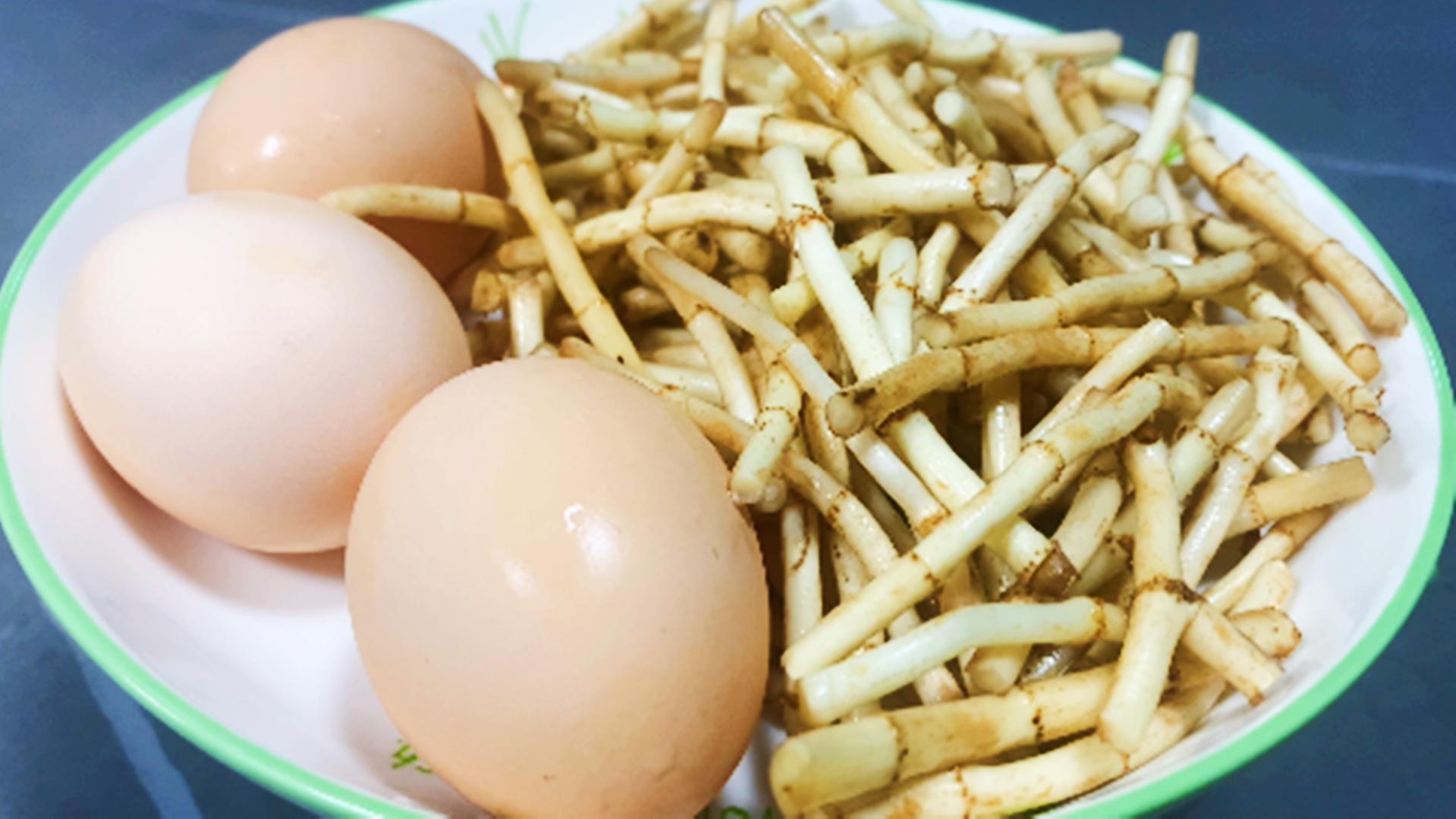 鱼腥草加3个鸡蛋，作用真神奇，好多人一直都不懂，看完试一试