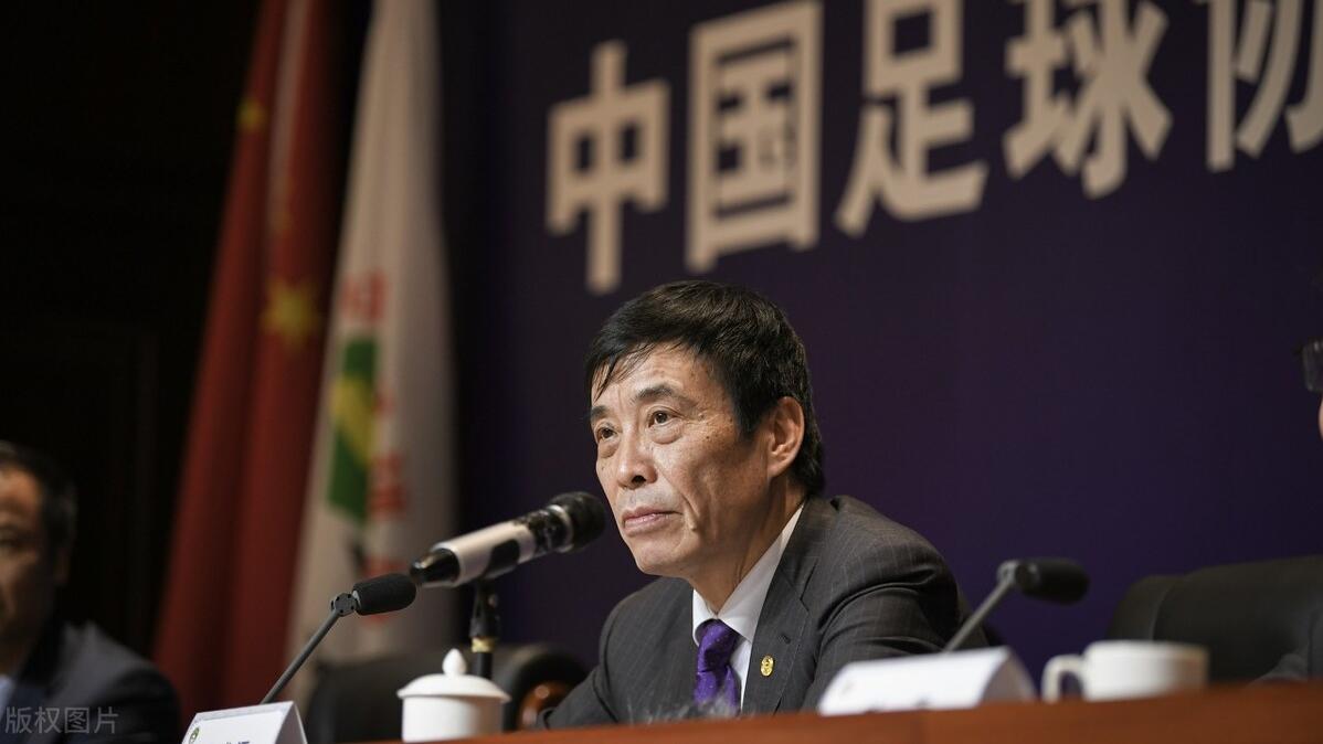 曼联|泰山、德尔加多全哭了！足协不认内援身份，“济南小伙”仍是外援