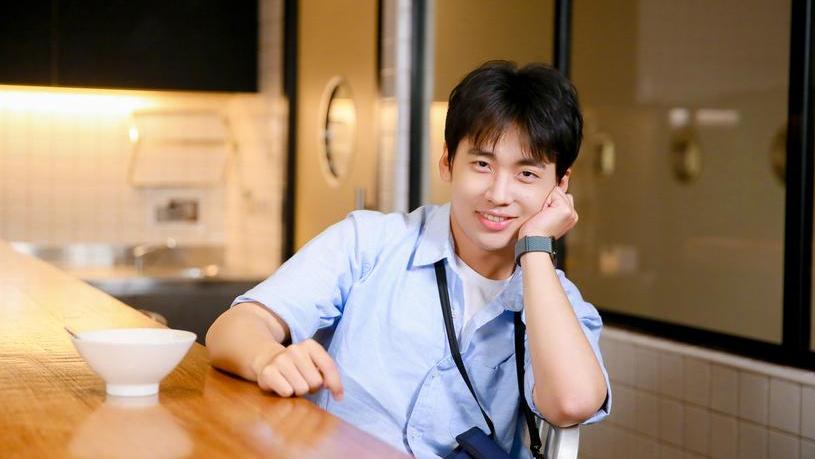 金晨|金晨携一部现代爱情剧来袭！男主是郭麒麟，《平凡之路》即将开机