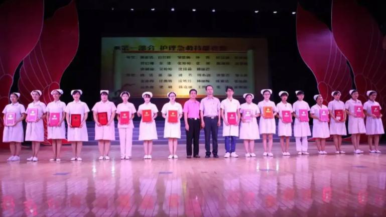 护士|某公立医院招聘“才艺护士”，被质疑后院方解释，理由太无力