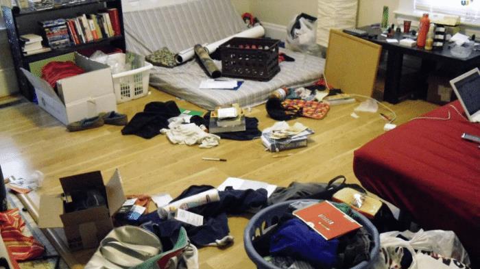 丈夫加班夜不归宿，妻子怒提离婚，互换身份能否拯救这段婚姻？