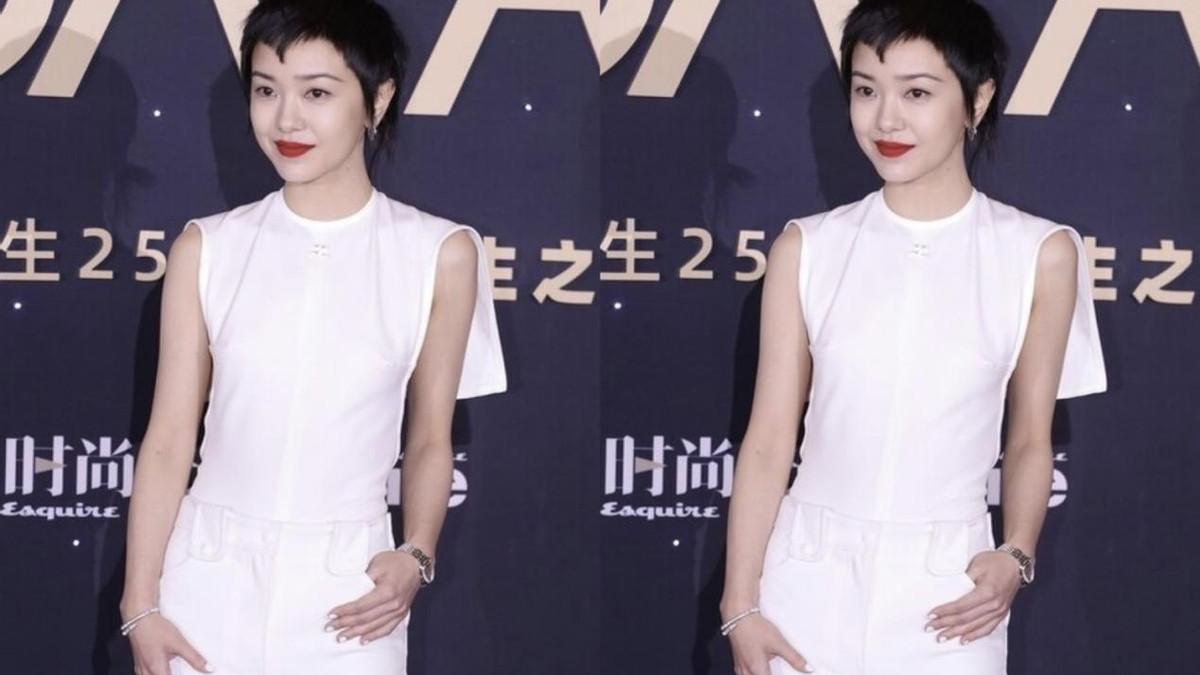 郭采洁 郭采洁为了显高还挺拼的，穿拖地裤显腿真长，但发型让人挺意外