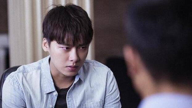 李易峰|《镜双城》够火了，李易峰又带来一部悬疑剧，女主是32岁的她