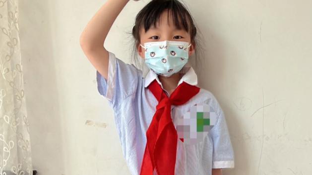 老明星|网传田静没给孩子改名，笔画和账号名透露了一切，言宝书包亮了