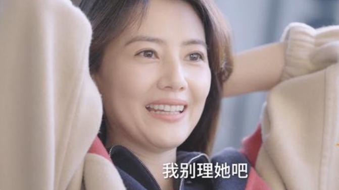 高圆圆|高圆圆出演《十三邀》获期待，不料节目播出被批评：灵魂没有深度