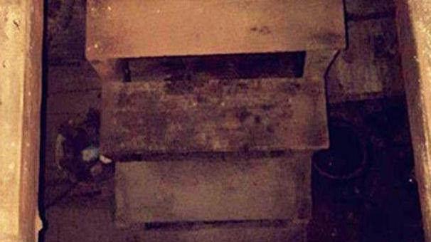 男子打扫祖屋时，意外发现年代已久的玻璃罐，里面的东西让他费解