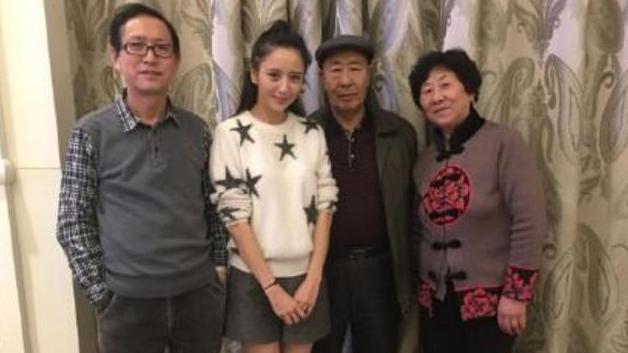 佟丽娅|有种“不公平遗传”叫佟丽娅，父母给了她了美貌，姐姐却长相平平