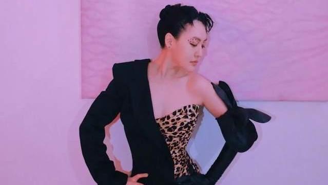 小S|小S因不当言论纷纷被解约，其实她害怕的，远不止这些