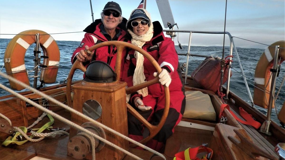 珠峰|我，贵州人，跟随澳洲伴侣，56岁驾船出海探险，65岁自驾环游世界