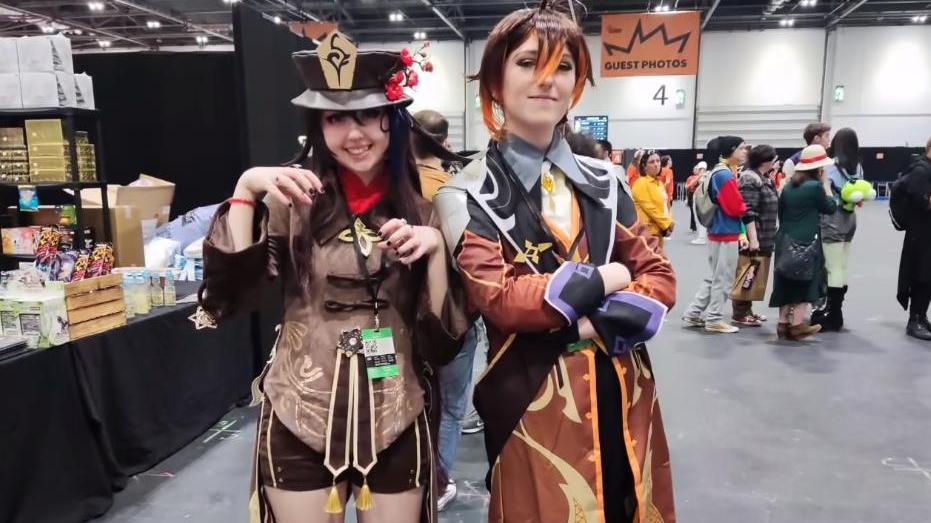 coser|《原神》在海外有多火？伦敦最大漫展排长龙，胡桃一斗coser神还原