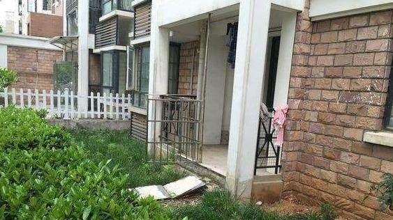 老婆买房坚持选一楼，装修改造成小复式，物业队长说碰上内行人了