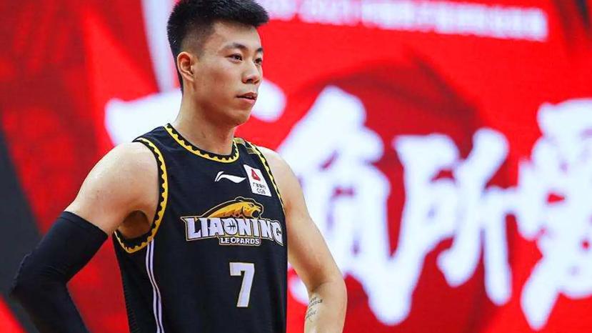 猛龙队|未来中国男篮的希望之星！张镇麟28分+8个三分球带队晋级四强