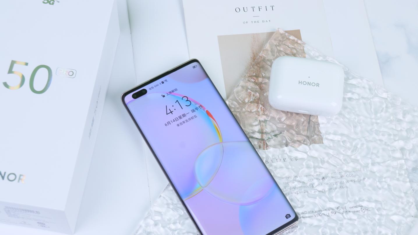 华为荣耀|从3999降至2799元，1亿主摄+256GB+百瓦快充，这款手机跌至冰点！