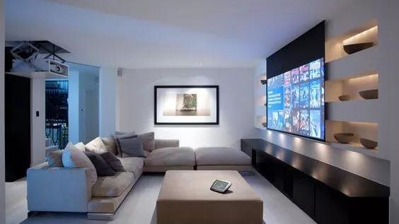 你家客厅不会还放电视吧？out了，现在流行装这个！