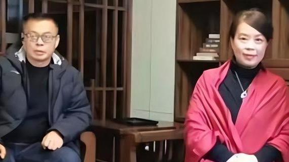 |泪目！许家妮妮晒父亲旧照，决心弥补所有遗憾，杜粉言论惹争议