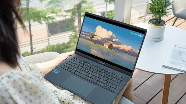 联想Yoga|爆款轻薄本预定？除了好看，联想、华硕这两款新品还有更多亮点