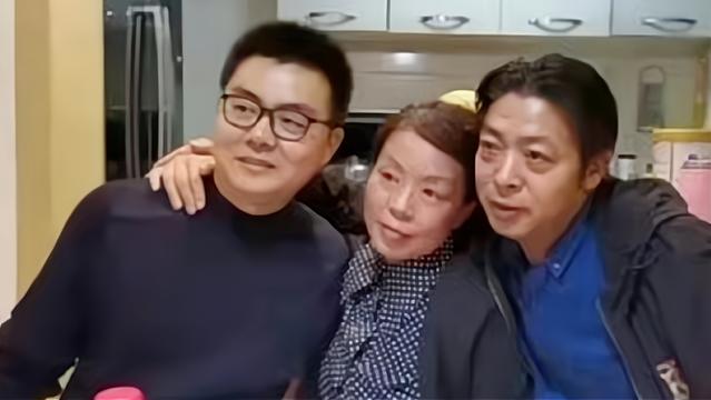 许敏|奇奇悦悦为许敏送上“女神节”祝福，亲手制作礼物，许妈非常开心