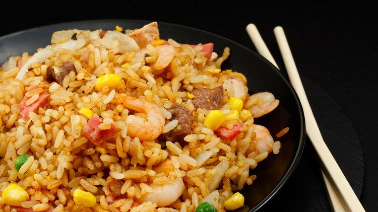 熬夜|米饭二次加热会致癌？再次提醒：5种食物不建议隔夜吃，减少风险