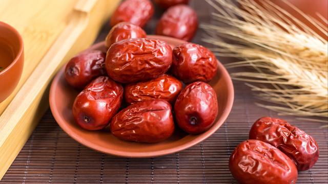 红枣|入夏了，苹果和红枣是绝配，每周喝3次，女人内外状态好才漂亮