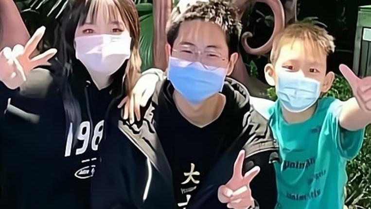tnt|孙悦带孙卓玩跳舞机，视频画面曝光动作生疏，网友调侃做康复训练