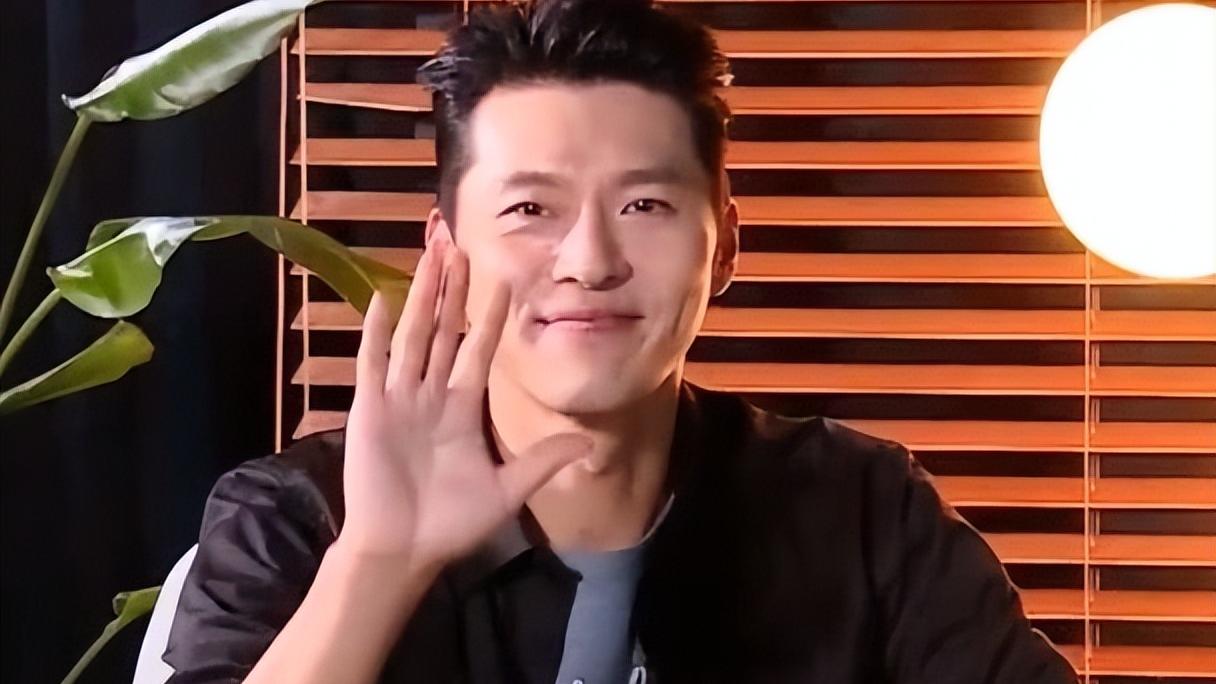 玄彬|玄彬婚后首次露面，和孙艺珍分开行动，已经进入到工作状态