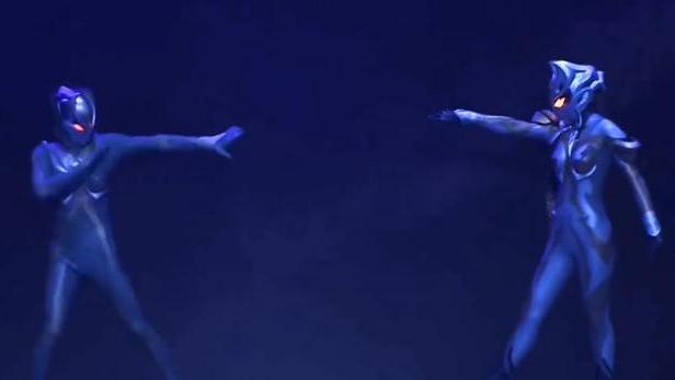 舞台剧|特利迦奥特曼舞台剧：卡尔蜜拉VS卡米拉为了自家老公争风吃醋