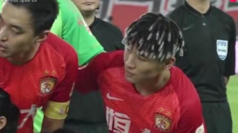 韦世豪|韦世豪太难了！想去海港却没有回应！媒体人：他或去东南亚淘金