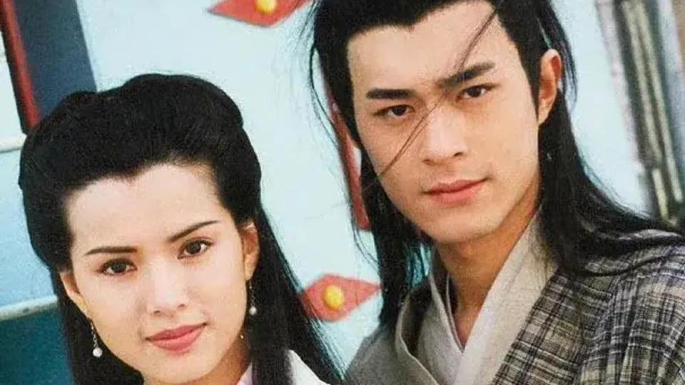 李若彤|逃过了刘畊宏逃不过李若彤，李若彤母亲节直播健身，带妈妈首亮相