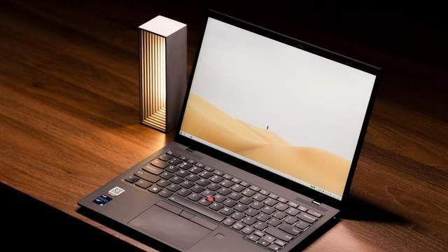 华硕灵耀|嫌弃游戏本的“笨重”？1Kg办公笔记本有没有售价亲民的好选择？