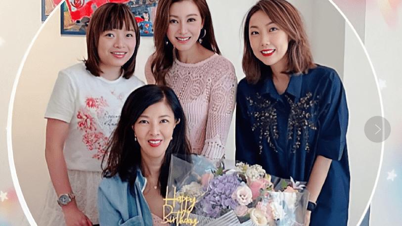 李嘉欣|李嘉欣59岁姐姐模样变化大，下巴尖长不及妹妹李嘉欣容貌漂亮