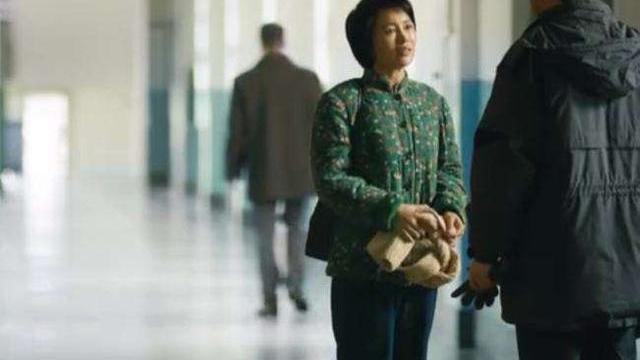 人世间|《人世间》国庆爹“扭曲的死法”和李素华“自愿冻死”，都是为爱