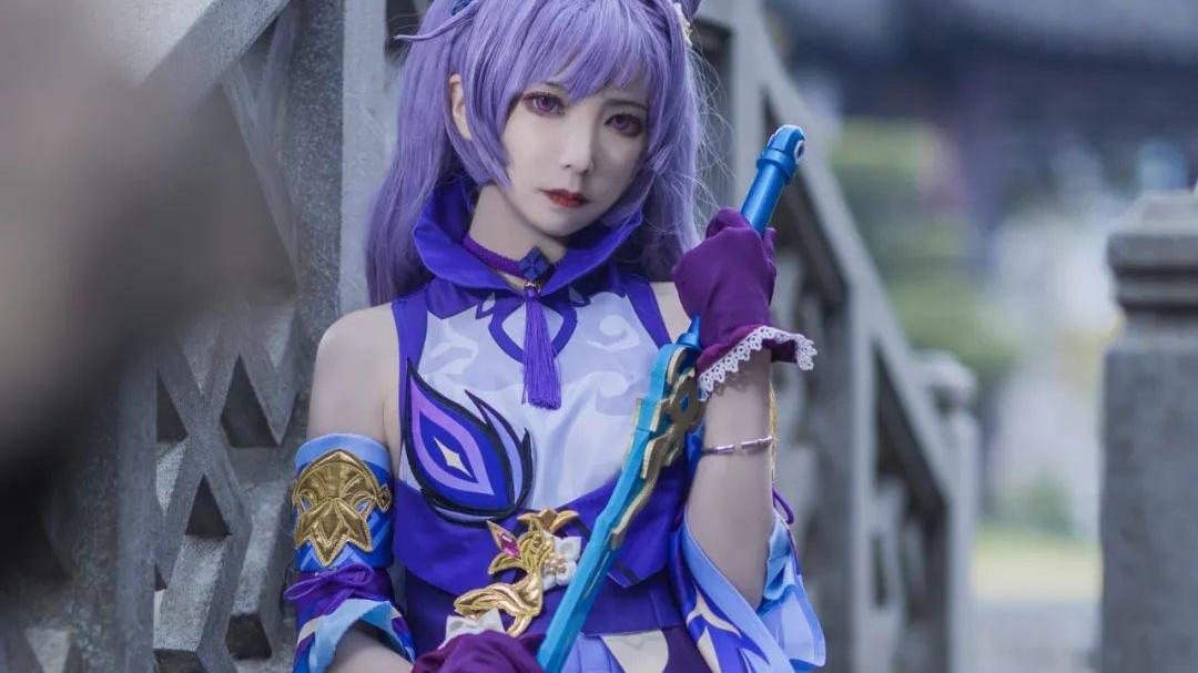 |cos：原神刻晴cos正片@花雪，我的身边，还会有你陪伴吗？