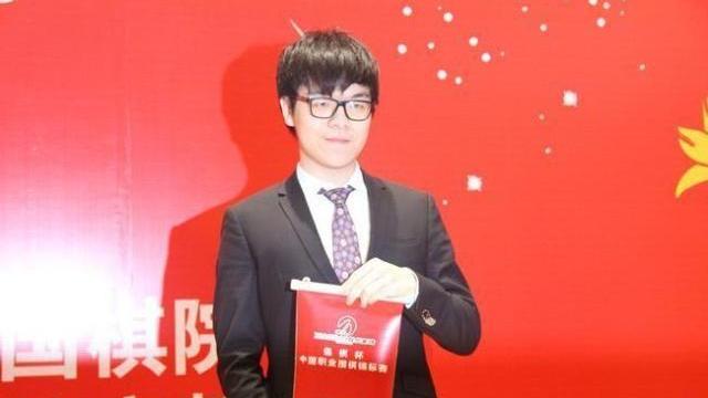 柯洁|柯洁，又来到混双赛场，这次会不会弄哭小鱼儿？