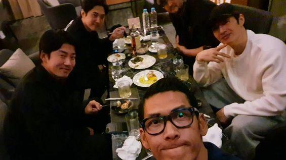 尹启相|他再2个月大婚「南韩元祖偶像」5人到齐 粉丝泪喊：是完整体